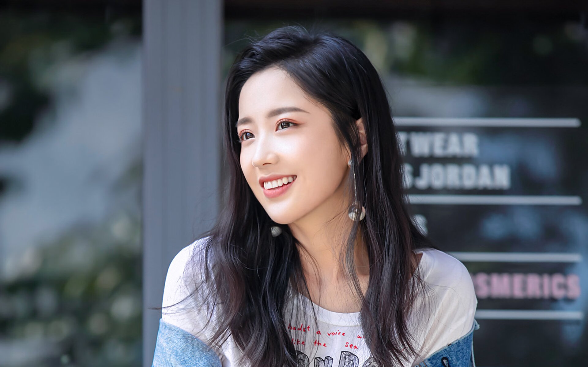 国际热身赛国足晋级 球迷对未来充满期待，国足热身赛会直播吗